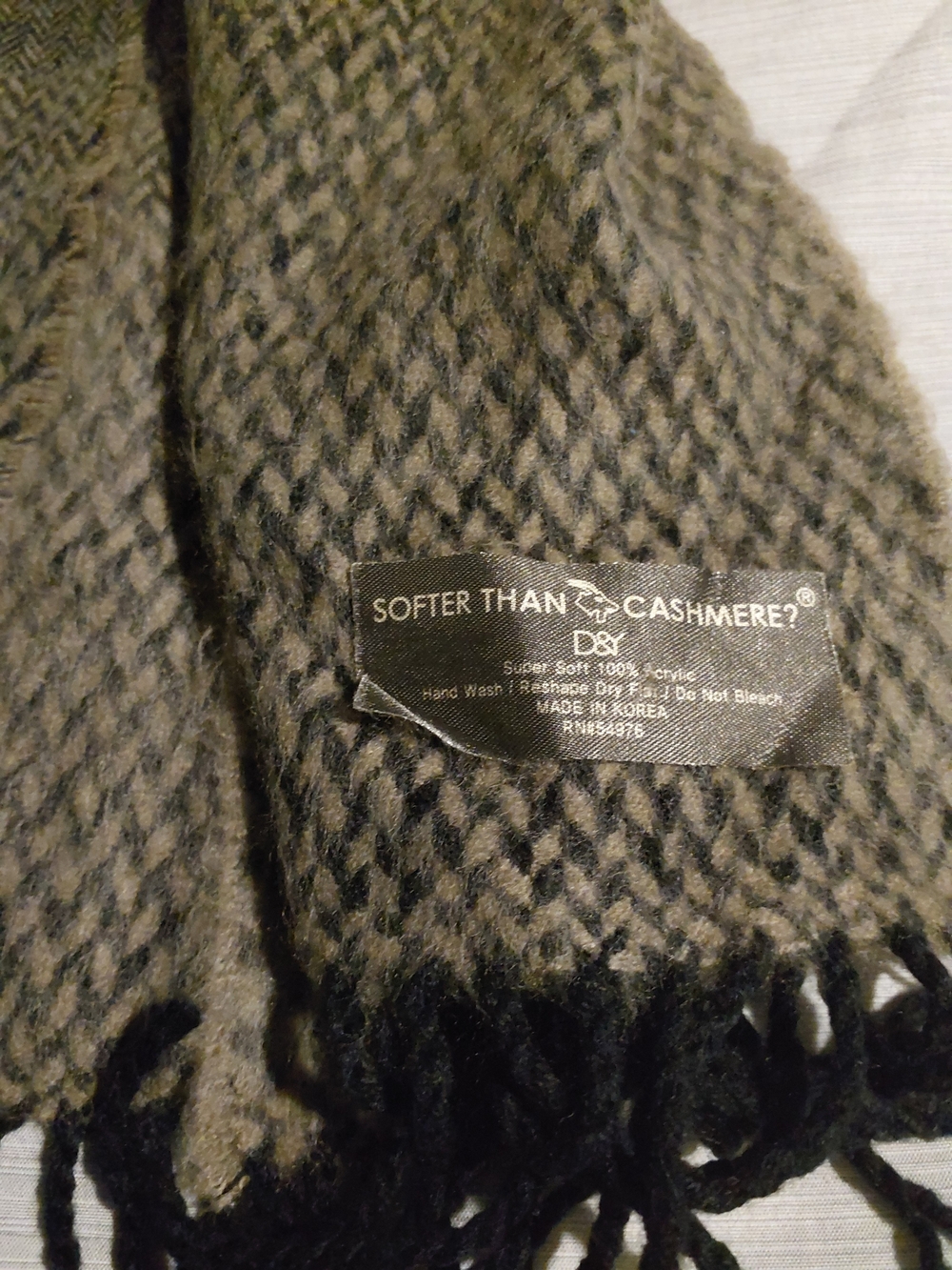 Softer Than Cashmere D&X Houndstooth Scarf in Olive & Black